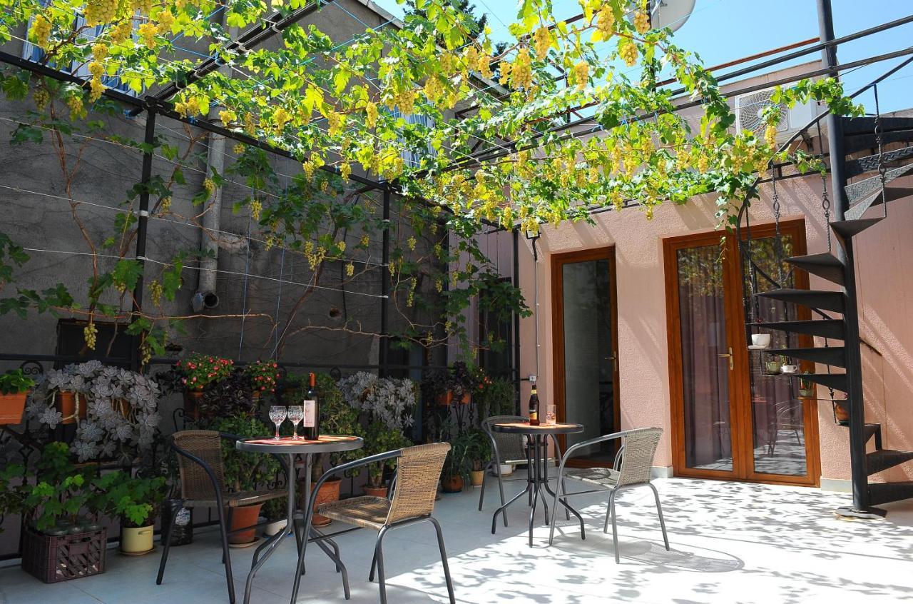 Janika Apartments Tbilisi Exterior photo